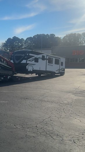 It took a big insurance company 88 days to pick up this unit that was declared a total loss. We spend so many hours fighting insurance companies on behalf of our customers. The insurance company knew they were being charged $85.00/day and this is a great example of how the big companies do not care about doing what is right. Thankfully we had an understanding customer who trusted us to get it done. | RepairPros RV & Camper Repair 864-494-9900