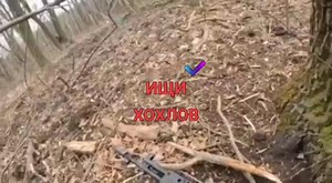 Gnarly footage of a Russian soldier ambushing and killing 2 Ukrainian soldiers at point blank range.[640x352]