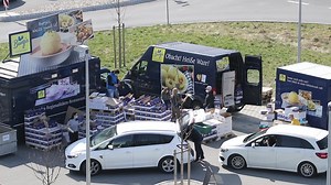 180K views · 689 reactions | Was tun mit 60.000 Kilo Knödelteig? Eine Firma aus der Oberpfalz hatte da einen kreativen Einfall...  | WEB.DE News | Facebook