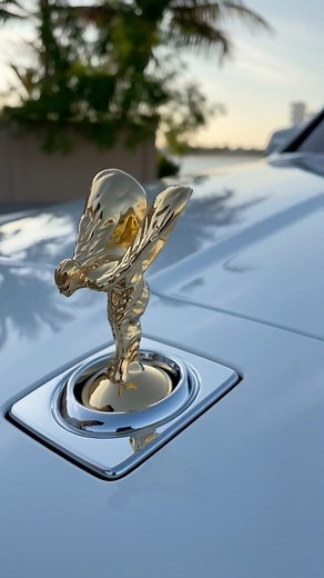 This Rolls Royce was made especially to celebrate UAE 🇦🇪 National Day. Happy Birthday ❤️ ! #uaenationalday #uae #rollsroyce | Supercar Blondie