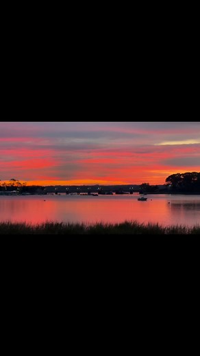 10-27-23 Good Morning #dawn #sunrise #beach #autumn #bayvilleny #bayvillelife #longisland #landscapephotography #naturallight #mothernature #iphone13maxpro | LJ Decker Photography, I Love Bayville New York