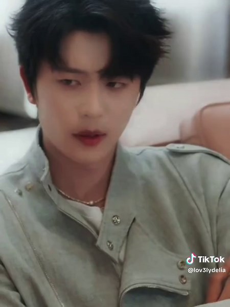 深爱他的角色！绿色旗帜！