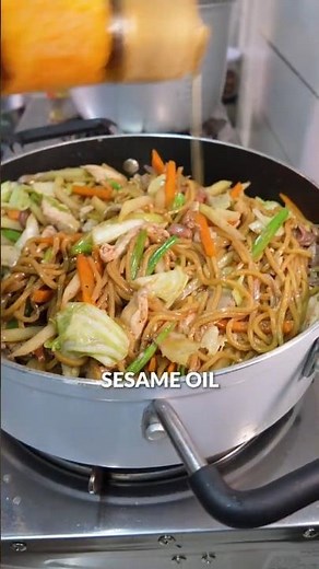 Pancit Canton Guisado Made Easy! 🇵🇭🍜 #shorts