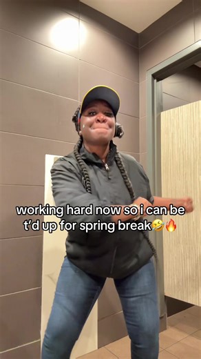 it got HOT OS WYA??? #fyp #pretyyywomen | spring break