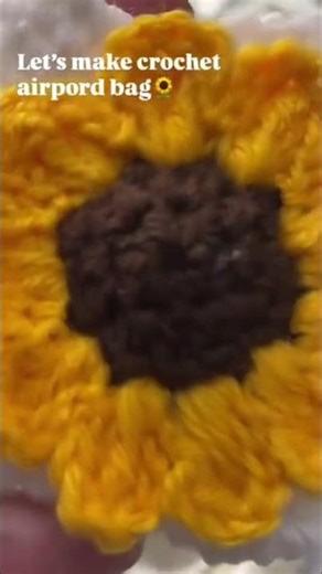 Crochet AirPod bag part 1