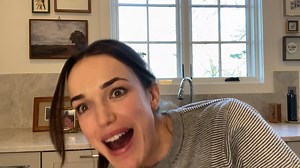 Elizabeth Henstridge on Instagram: "Oh Hey!!! In celebration of The Watch Along: Suspicion Edition FINALE this Friday, I'm releasing the intros of each ep to whet* your appetite [*whoooo knew it was spelt that way?! naht me.] So I hereby present to you the intro to Episode One where I watch the first ep of Suspicion with the wonderful Chris Long who directed and exec produced the show. Enjoooooy. Available on YouTube and as a podcast wherever you find them! Links in bio yo xxxx #suspicion @apple