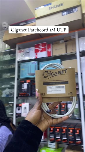 Strong signal. Clean connection. The Giganet Patchcord 1m UTP is engineered for reliable speed, low interference, and professional-grade networking you can trust. 📍shop with us: Montana mall on gaberon road or kamae road off Luthuli avenue 📞0794252797 /0725142321 #AppleNetworkingSystems #giganet #patchcord #fypシ