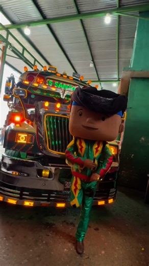 Así como este bus recorre cada rincón de Guatemala, llegamos a recorrer sus corazones con nuestros éxitos. ❤️🎶 ¡No te pierdas los grandes conciertos en Guatemala Capital y Xela 🇬🇹🔥 #DejandoHuella #Tour2025 #CentroAmerica #Guatemala | Bronco