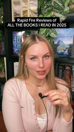 ALL THE BOOKS I READ IN 2025 #booktok #booktokfyp #fantasybooktok #greenscreenvideo