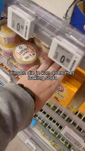 Arm & Hammer Baking Soda Nederland on Instagram: "Kan je ovenrooster wel een schoonmaakbeurt gebruiken? Met een mix van Arm & Hammer baking soda, azijn, schoonmaakmiddel en heet water is het een simpel klusje. 🤩 #bakingsoda #MorePowerToYou #armandhammer #bakken #bakkenmaar #oven #ovenreiniger #schoonmaaktips #budgettips #duurzaam #natuurlijk"
