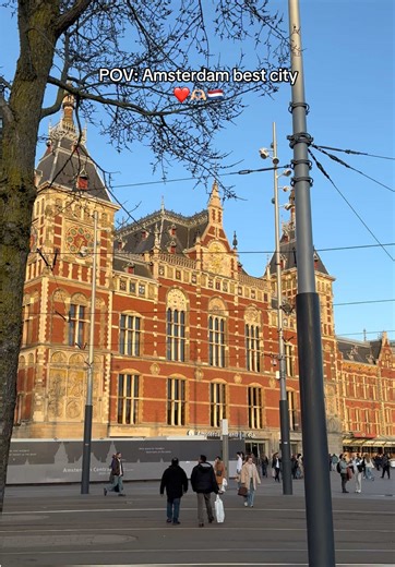Discover Amsterdam: The Best City in the Netherlands