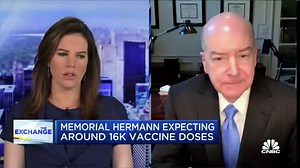 How this hospital CEO is planning to vaccinate staff as Covid surges throughout U.S.