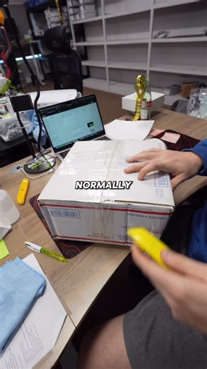 Unboxing a WILD customer’s package. #gaming #battlefield #customcontroller #blackops7 | Cinch Gaming