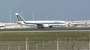 2.1K views · 40 reactions | GE90 vs RR Trent 800; take-offs battle sound; 777-200ER Rome Fiumicino FCO LIRF Alitalia MALYSIA AIRLINES (MAS) | Lebanese Plane Spotters | Facebook