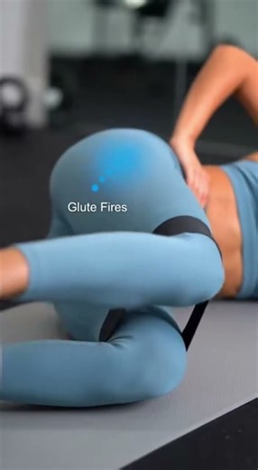 STOP Cheating! The 1-Second Clamshell Form Fix for INSANE Glute Activation #makeup #glowngolife