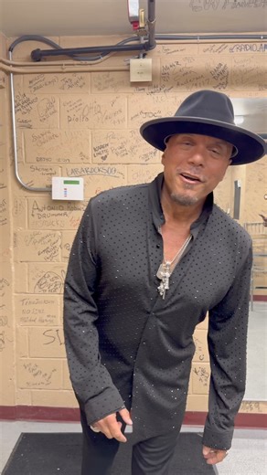 Howard Hewett killed his first show! The second show starts at 7 pm, if you didn’t get your tickets there’s still time‼️ | Bethesda Theater