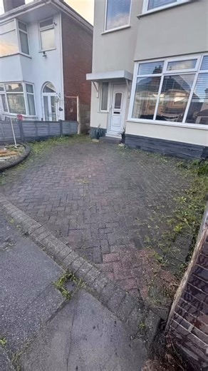 Was £180 a fair price for this job 🤔 #jetwashing #satifying #fypppppppppppppppppppppppppppppppppppppppppppppppppppppppppppppppppppppp #gardening | Boyle's Jet Washing & Garden Service