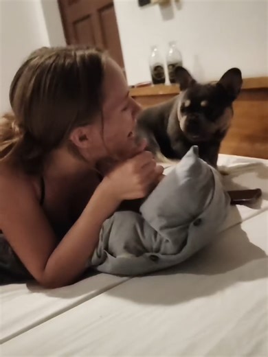 2คนแม่ลูก เล่นทั้งวันทั้งคืน555#สอนพูดภาษาไทย #แฟนฝรั่งเยอรมัน🇩🇪🇹🇭 #อายุ18กับ27ไม่มีผล #อย่าปิดการมองเห็น #เฟนบลูด็อก