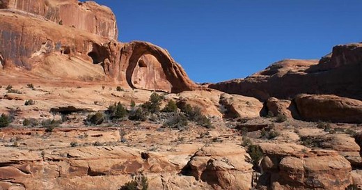 2 hikers dead, 1 injured at Arches National Park after falling