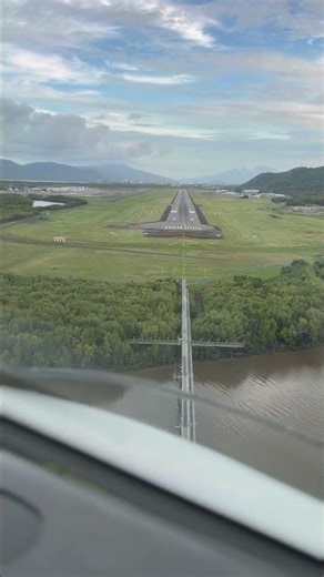 Runway 15 approach CAVOK #cairns #aviation