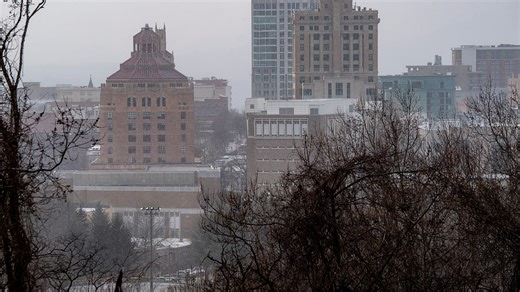 Asheville, Western NC issued winter storm watch. How much snow is expected