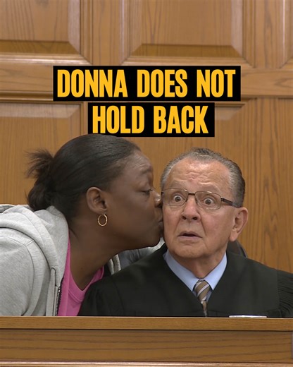 A few weeks ago, we posted a video of Donna… and the internet LOST IT. 😳🔥 The comments were wild, the views exploded, and everyone had the same question: “Is she for real?” Now we’re taking it back to where it all started. This is Donna’s very first appearance in court and let’s just say… she has been exactly the same from day one. No filter. No script. No switching it up. Love her or hate her, Donna only knows how to be one thing and that’s 100 percent Donna. Watch the moment that proves she 