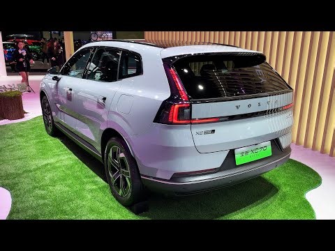 2026 Volvo XC70 SUV PHEV Interior and Exterior in details 4K