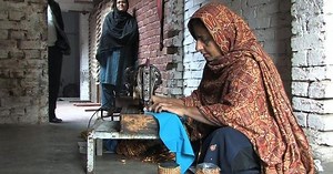 Pakistan Mircolending Program Looks to Aid Women in Poverty