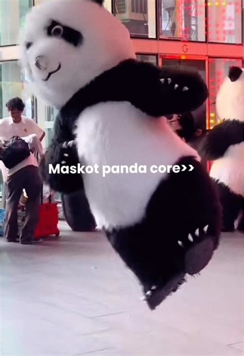 Video Lucu Panda Gemoy yang Bikin Ngakak