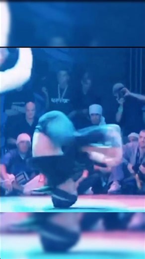 Battle of the year Headspins with Bboy Benny🇩🇪#headspin #powermoves #dance #bboy #dancebattle