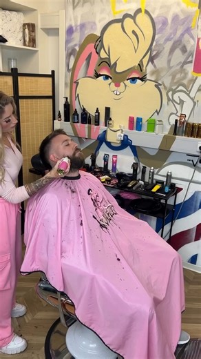 This is exactly one year ago 🤯 Time flies so fast Can you remember this post? And by the way - this is my 1000th post 🤣 insane #goodvibes #qualityservice #femalebarber #barberlife #barber #barbershop #barberworld #beardshave #graffiti #barba #barbearia #skägg #klippning #skäggklippning #scandinavia #malmö #sweden #nordic #scandinaviangirl #ladybarber #barbergirl #allpink #customdesign | Its barbr