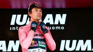 Eurosport-analisten zien relaxte Roglic - "Hij is zo ijzig kalm in tegenstelling tot anderen"