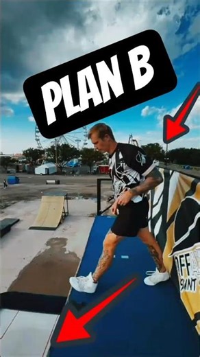 simple flips from trampoline wall 🌍