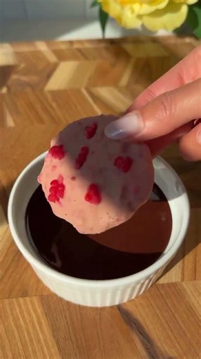 FROZEN PB&J CLUSTERS 🍫🥜