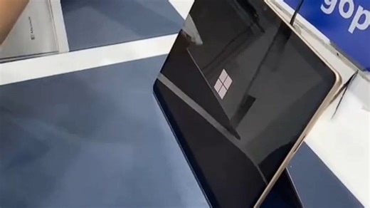 微软Pro第11版轻薄便携，性能稳定，适合日常办公与学习使用，携带方便，续航持久。