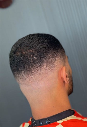 Learn Mid Skin Fade Techniques for Beginners