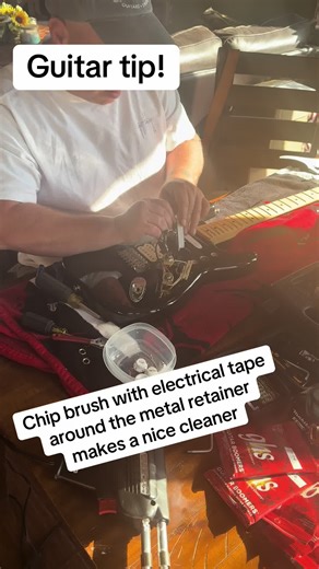 Guitar tip of the day… Chip brush with electrical tape around the metal retainer makes for a nice cleaning tool 😉 #guitar #equipment #tips #luthier #tricks
