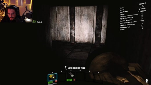 unrelated to qsmp but maxo getting so spooked that his chair rolled away is killing me xdd