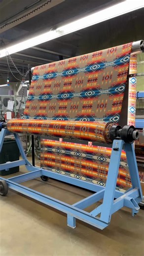 Pendleton Woolen Mill Store on Instagram: "See behind the scenes at the making of our Pilot Rock fabric at our mill in Pendleton, OR 🧵"
