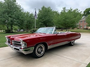 1965 Bonneville Convertible - For sale at www.bluelineclassics.com