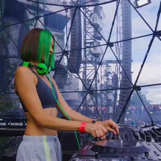 Tune of The Day ID (Miss Monique Live at Mysteryland Festival Netherlands 2025) #Mysteryland2025 | Yalla Techno