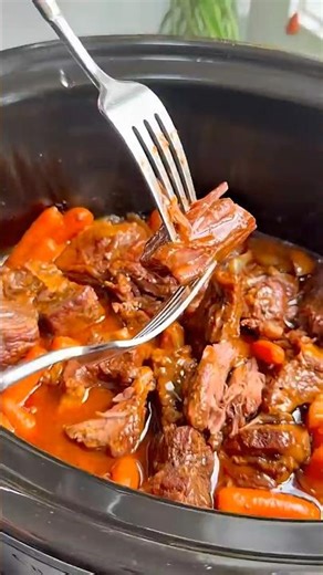 Slow Cooker Hoisin Pot Roast 💛