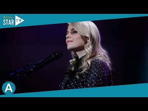 Coeur de pirate : la chanteuse pose totalement nue pour célébrer son grand retour