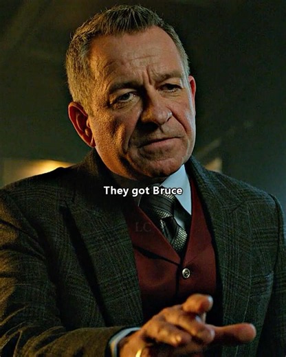 Alfred uses his ELITE interrogating skills #shorts #gotham
