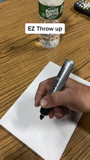 Quick Throwie - Learn How to Draw Graffiti Letters with Sharpie