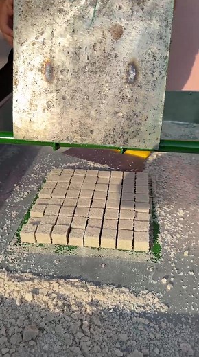 Manual Grinder Operation for Powder Processing