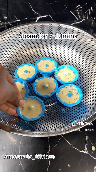 Mini melt cake recipe #ameenahs_kitchen #creatorsearchinsights #fyp #cake #meltcake