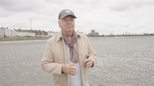 From day one with Simple Minds, we’ve always given everything we’ve got, every album, every show. It’s been an incredible journey filled with unforgettable moments. This tour feels different, in the best way. From Latin America to the USA, Canada, and now Europe, we’re truly grateful for the amazing welcome we’ve received along the way. Video by: Trent Barboza See Simple Minds live via link in bio | Simple Minds