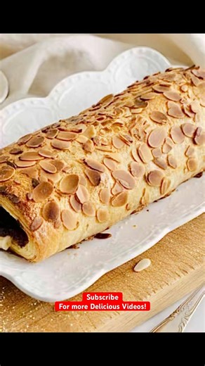 Easy 3-Ingredient Nutella Banana Puff Pastry Roll | 15-Minute Dessert Hack #customcakestoronto