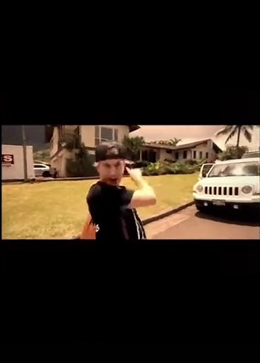 6994933533693431046